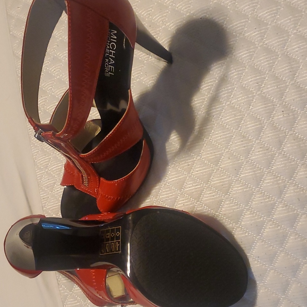 Red Michael Kors heels - Picture 10 of 10